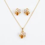 Rineva Amber Pearl Bloom Pendant Set