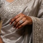 Rineva Triple Column Luxe Ring - Image 2